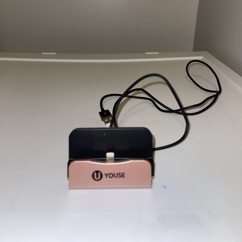 iphone charging stand